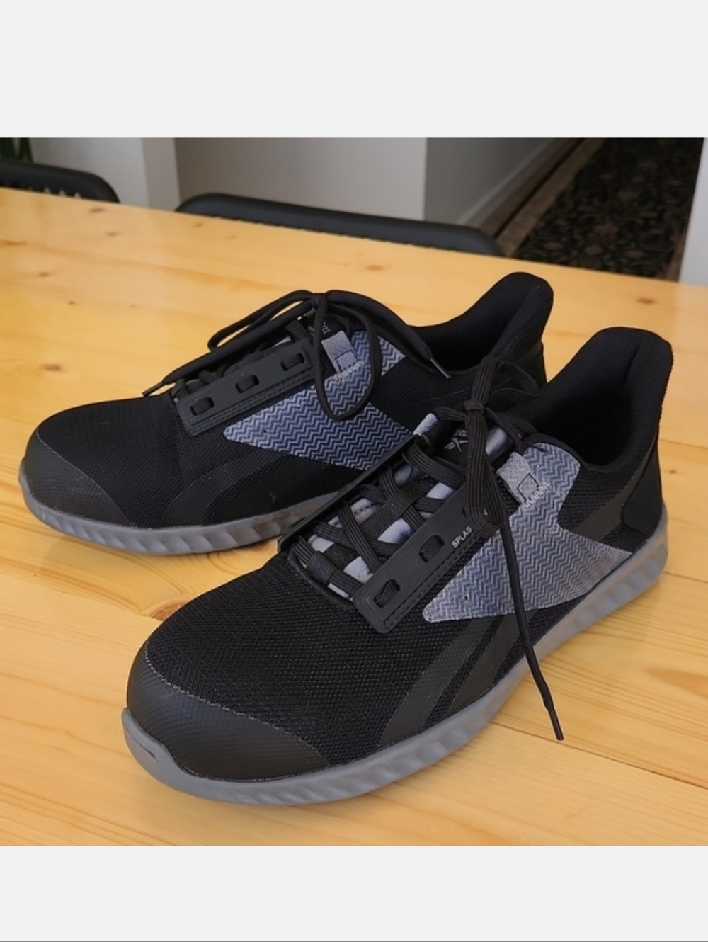 New Reebok Work Safety Shoes Sublite Legend Splashzone Composite Toe Men 8.5W